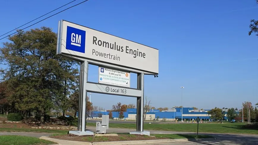 GM’s Q3 sales drop 5.5% as its electric models collapse and Toyota closes to within 136,000